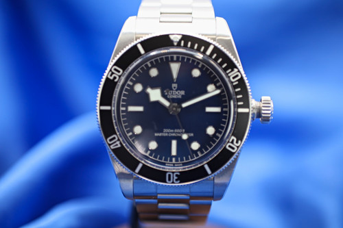 Tudor black bay 7943a1 - bay,