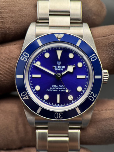 Tudor black bay m79000b - tudor,