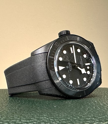Tudor black bay ceramic watch - black,