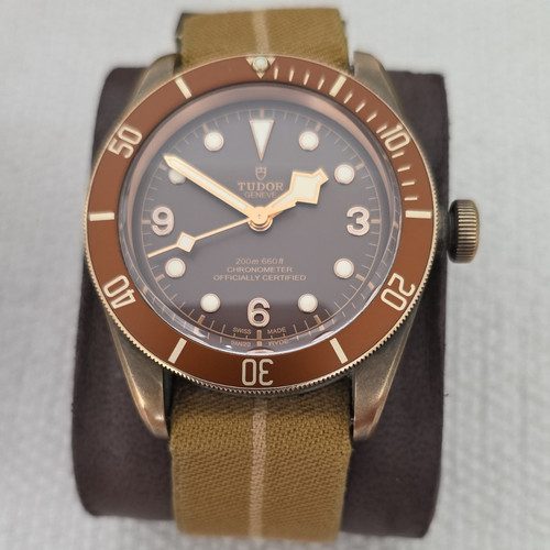 Tudor black bay bronze 43mm - tudor,
