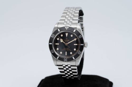 Tudor black bay - 54, 37mm