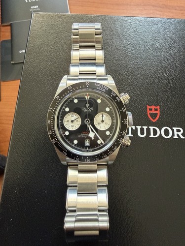 Tudor black bay chronograph - black,