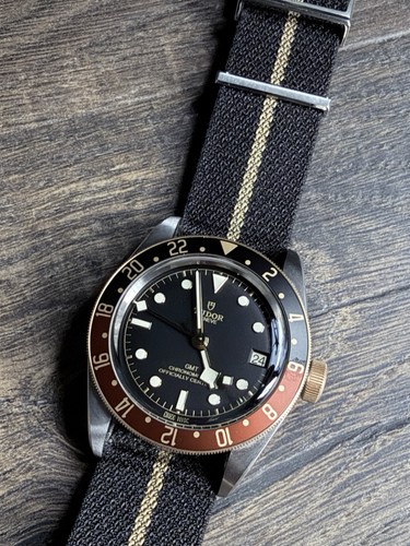 Tudor black bay gmt - bay,