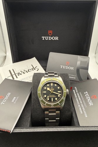 Tudor black bay harrods 79230g - black,