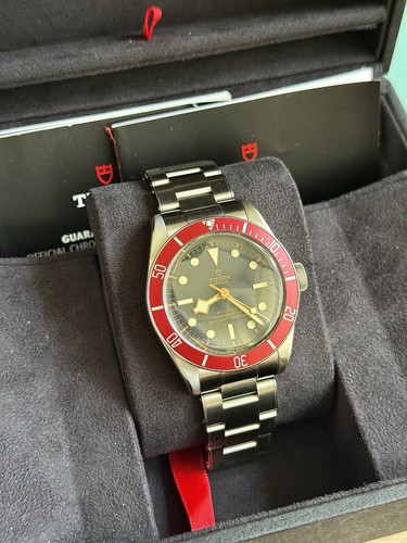 Tudor black bay - black, 41