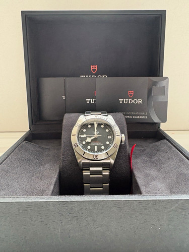 2020 tudor black bay steel - black,