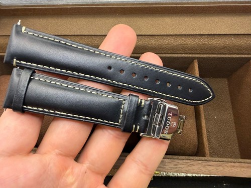 20mm tudor black bay - tudor,