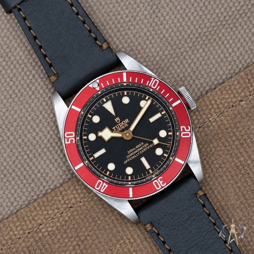 Tudor black bay heritage - tudor,