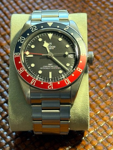 Tudor black bay - black,