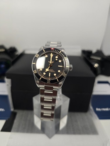 Tudor black bay - tudor, 39mm