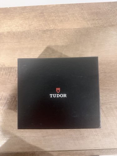 Tudor black bay 79230n - tudor,