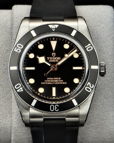 Tudor black bay - black,