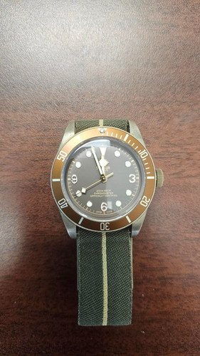Tudor black bay - tudor, bronze