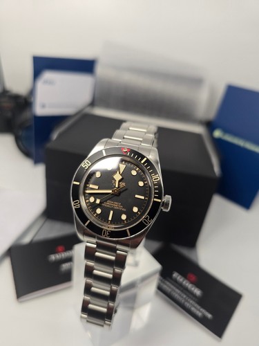 Tudor black bay - tudor, 39mm