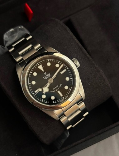 Tudor black bay - black, 36mm