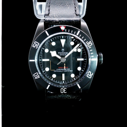Brand new tudor black - tudor, bay