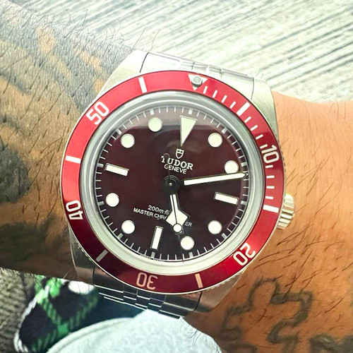 Factory tudor 41mm red - 41mm, dial
